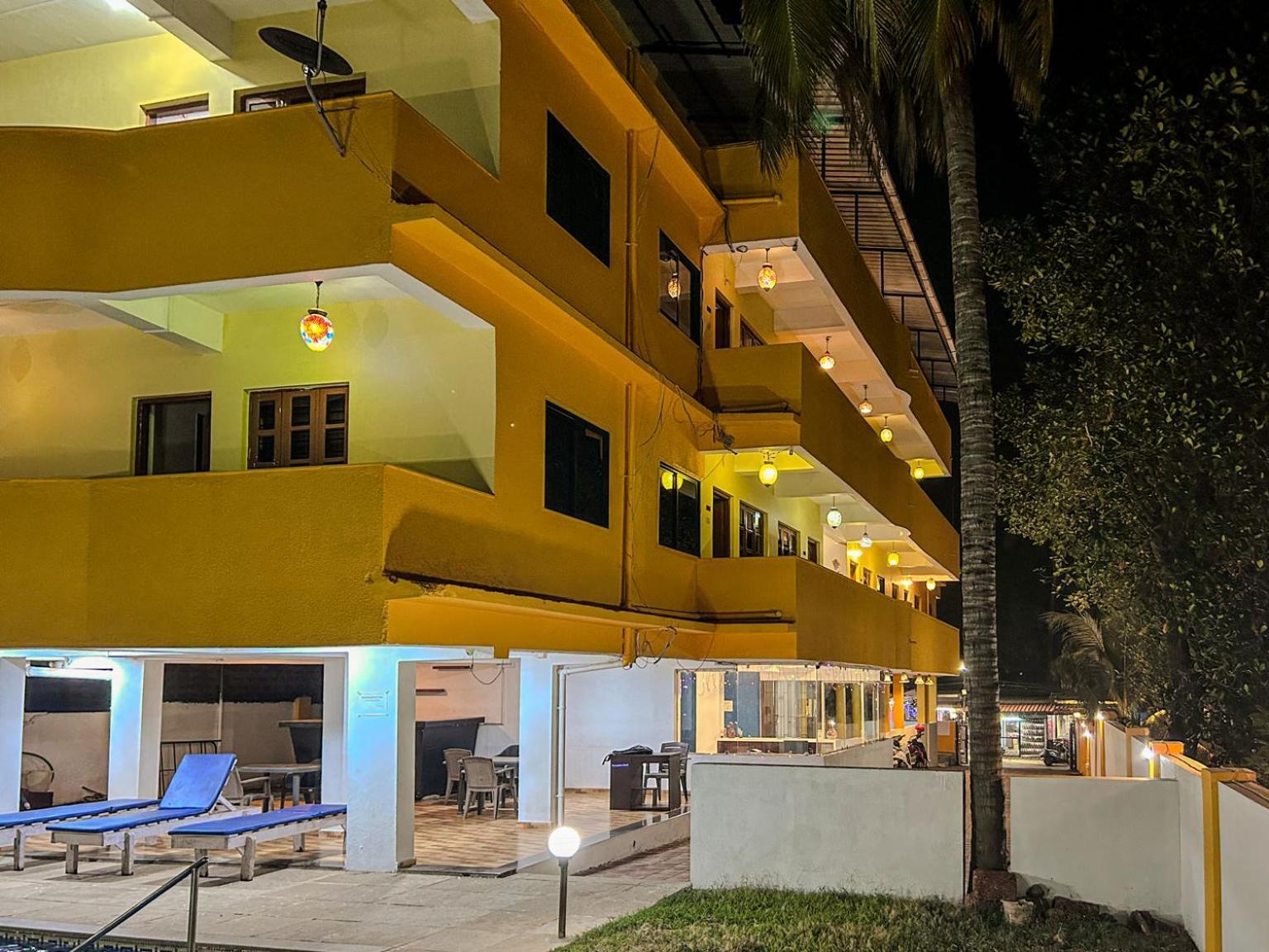La Costa Residency Hotel Anjuna Exterior photo